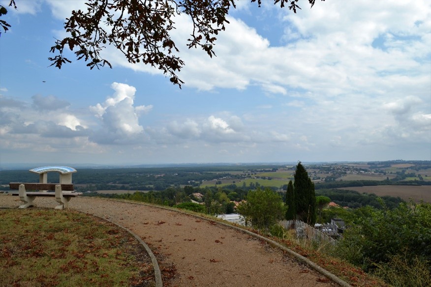 Vue panoramique de Montjoire