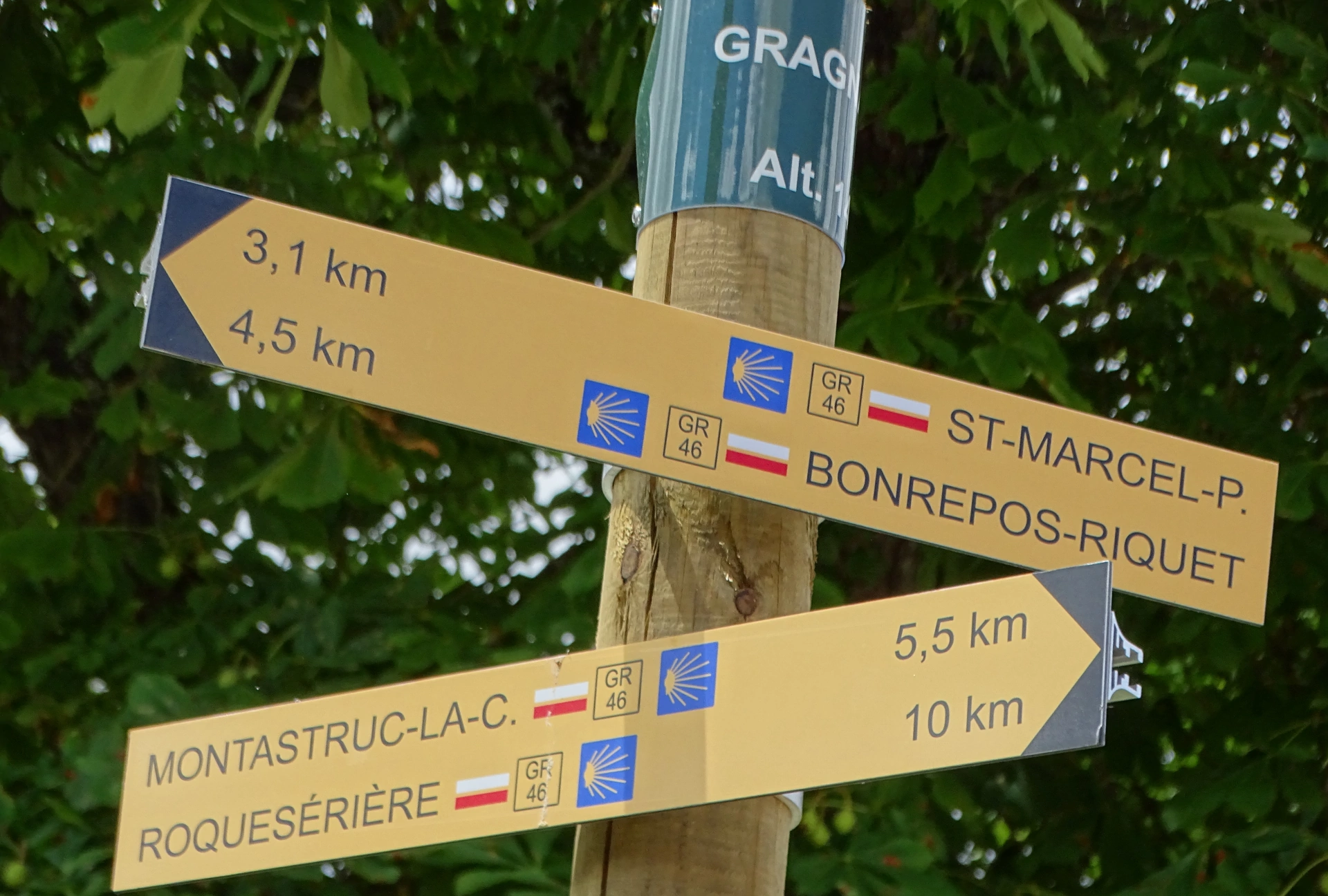 Chemin de Saint-Jacques-de-Compostelle par le GR46, qui débute de Roquesérière et chemine jusqu’à Lavalette.