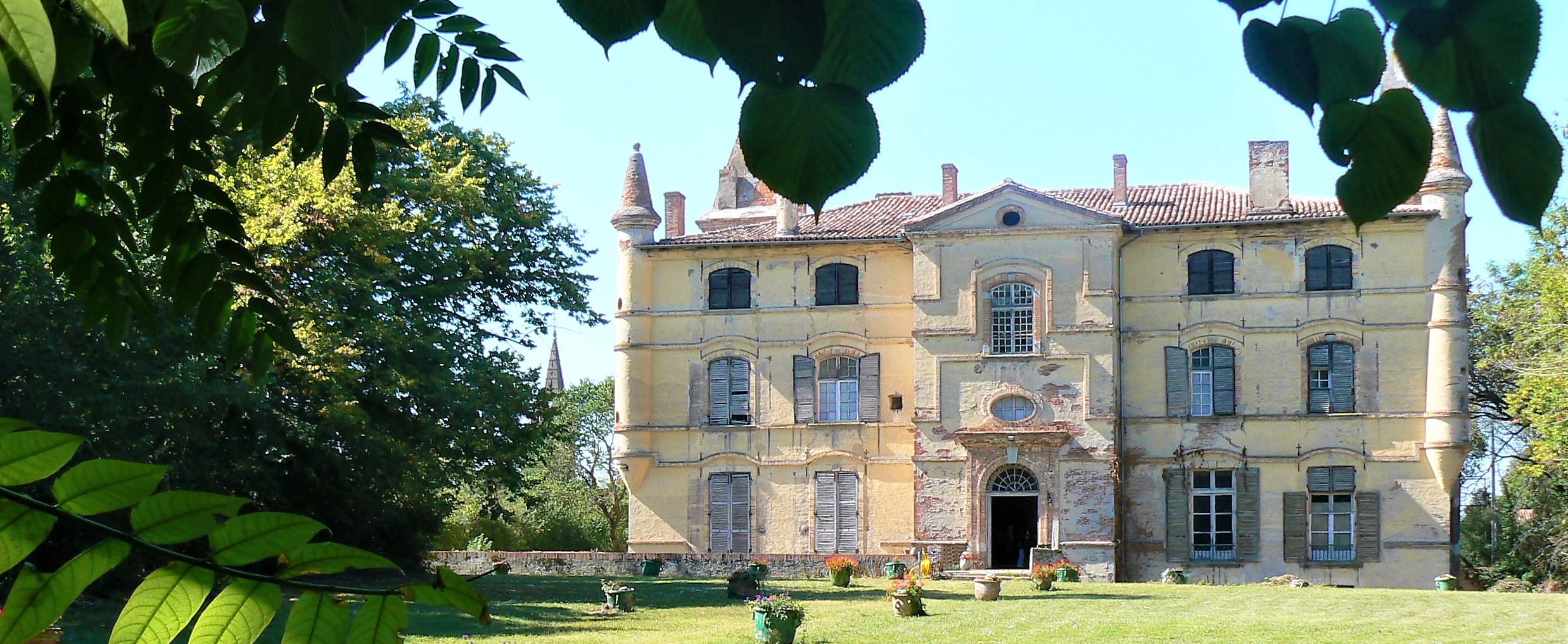 Château de Bonrepos - façade est