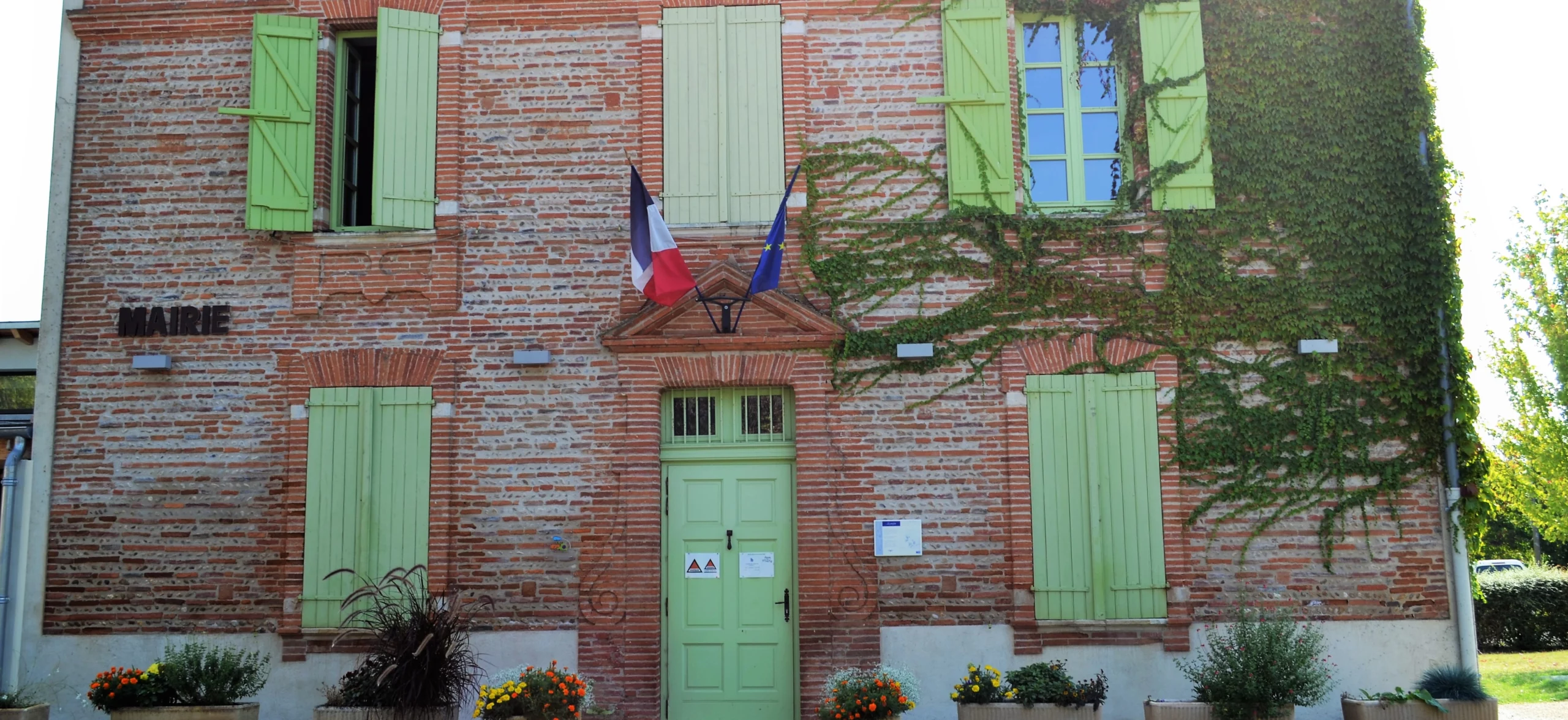 Mairie de Roquesérière