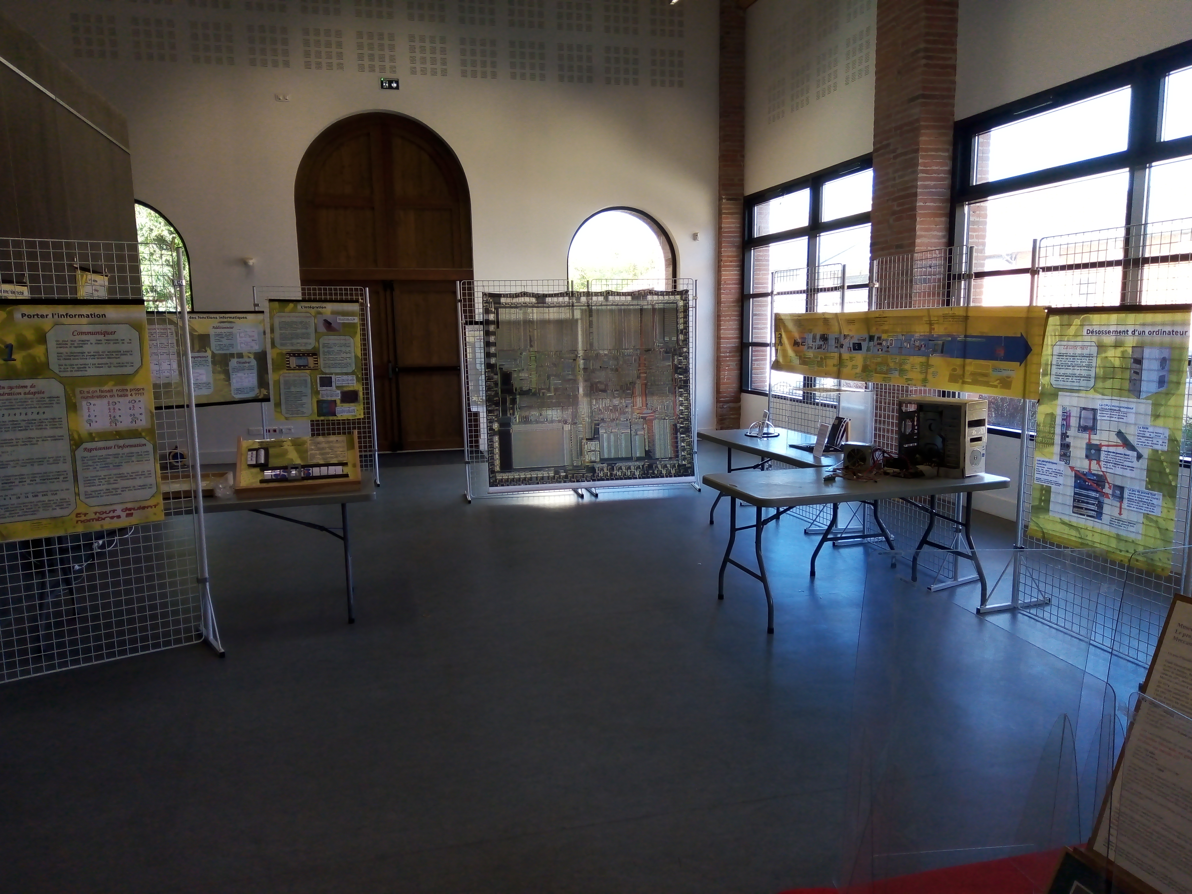 Photo présentant l'exposition pour l'événement La MJC fête la science !